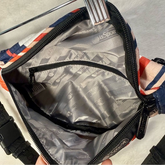 LeSportsac Zip Belt Bag NWOT Unisex Multi-Colored Stripe Fanny Pack Crossbody - Picture 8 of 9